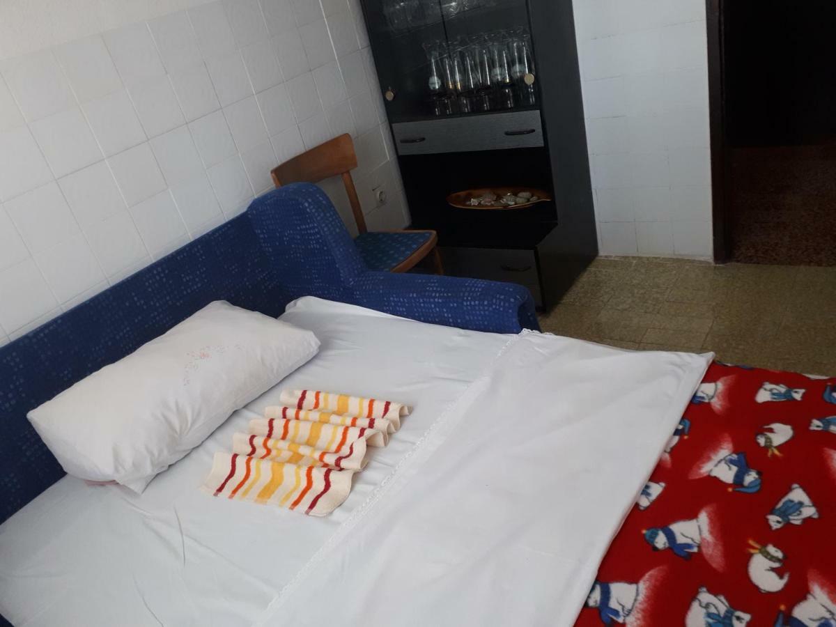 Luminaria Solis Vacation Home Rogoznica  Extérieur photo